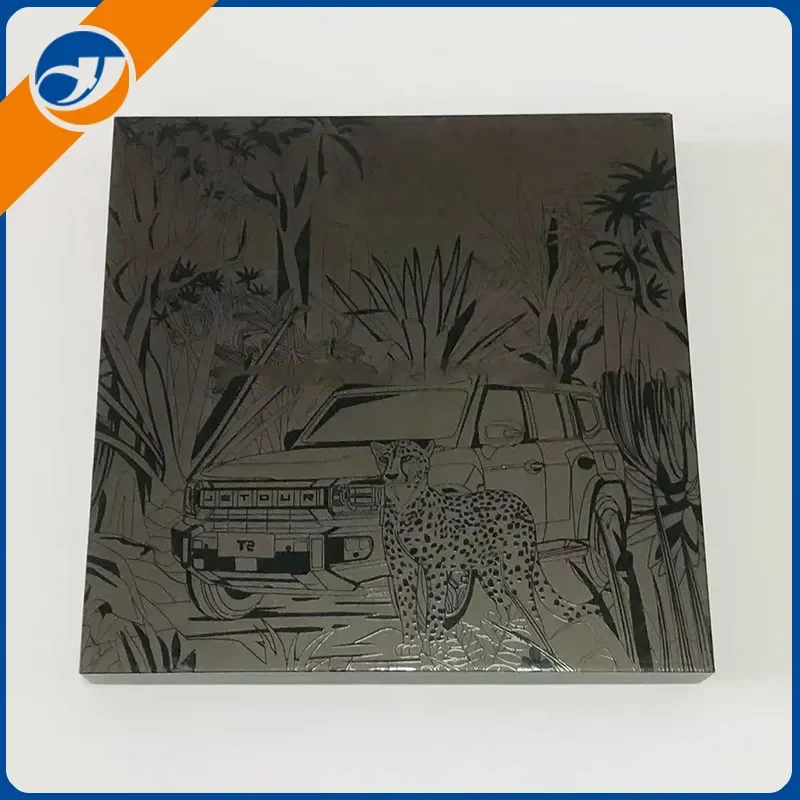 Kotak Hadiah Hitam Timbul Matte